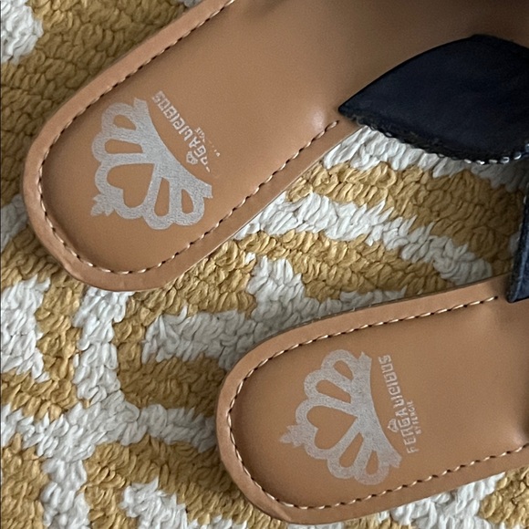 Stylish Beaded Sandals with Tan and Blue Accents - Picture 5 of 5